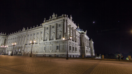 Naklejka premium Royal Palace of Madrid Palacio Real de Madrid timelapse hyperlapse at night