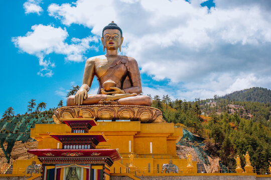 Great&nbsp;Buddha&nbsp;Dordenma is a gigantic Shakyamuni&nbsp;Buddha&nbsp;statue in the mountains of&nbsp;Bhutan - Image