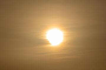 Beautiful photo of the sea - beautiful golden sun