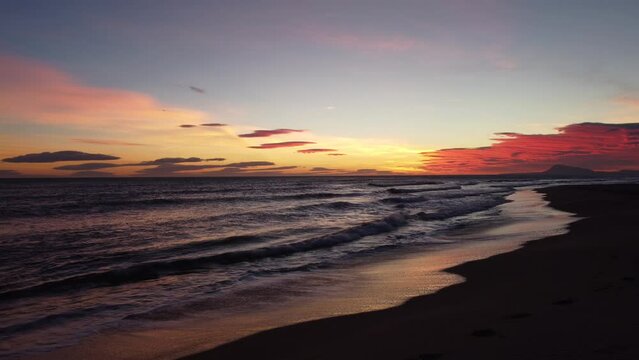 Amanecer en la Playa de Xeraco, para&iacute;so mediterr&aacute;neo (Valencia-Espa&ntilde;a)
