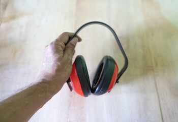 Shell-type ear protectors widely used in Brazilian factories