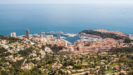 Obraz premium Harbour Town, City with Skyscrapers, Touristic Downtown with Yachts, Ocean view fro the city 