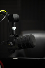 Microphone podcast and headphones