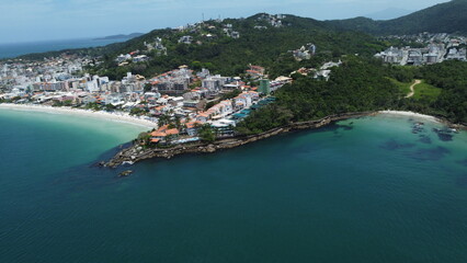 Fototapeta premium Vista aérea das praias de Bombinhas em Santa Catarina