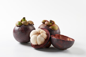 果物の女王マンゴスチン　イメージ