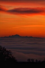 Mont Blanc, horizon, soleil, nature, paysage, aube, vue, beau, montagne, silhouette, ensoleillé, jaune, rouge, matin, orange, lever du aube, mer de nuages, brume, couleur, beauté, 