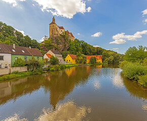 Fototapeta premium Burg Raabs Waldviertel Fluss Burg Mittelalter Niederösterreich