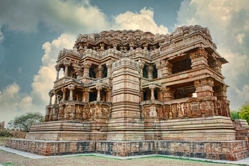 Obraz premium Sahastrabahu Temple or Sas-Bahu ka mandir