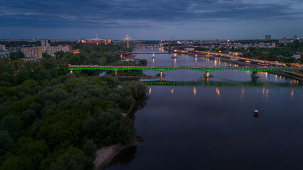 Obraz premium view of Warsaw from above the Vistula river in spring in Poland
