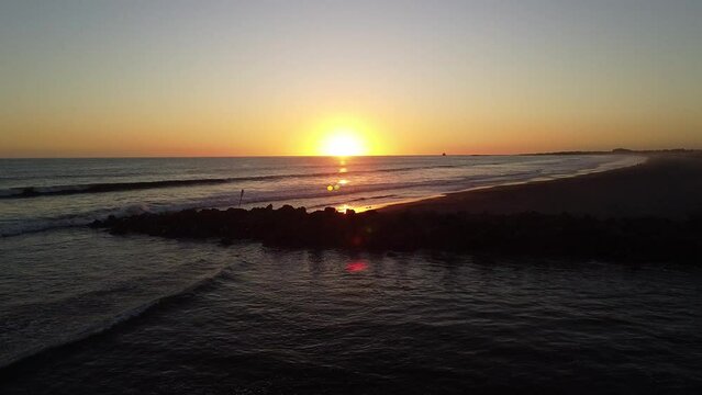 disfrutando el atardecer