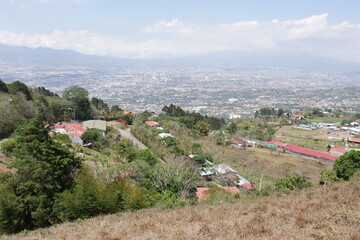 Aussicht nach San José in den Bergen von Escazú in Costa Rica