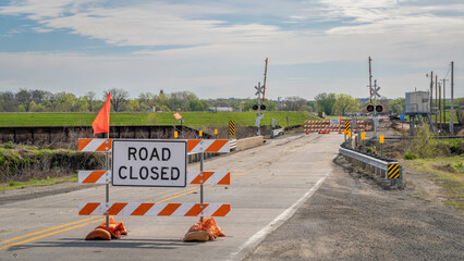 Fototapeta premium road construction and closure near Hamburg in southern Iowa