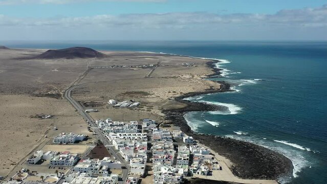 plage de la caleta de Famara, lanzarote, canaries, espagne