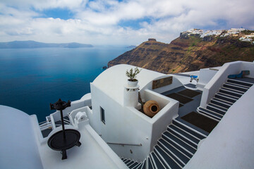Beautiful sea view, white house, blue and white architecture, greek orthodox churche, Travel and summer vacacion, Architecture details in Santorini Greece, romantic seascape to the blue Aegean sea.  - obrazy, fototapety, plakaty
