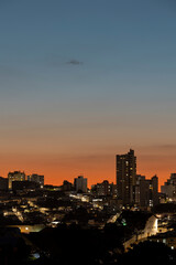 Naklejka premium Paisagem urbana da cidade de Varginha, Minas Gerais