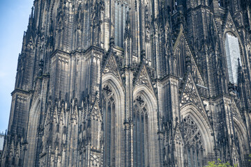 the details of Cologne Cathedral