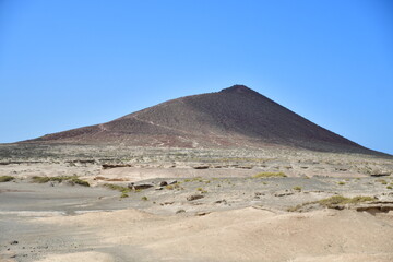 MONTAÑA ROJA, EN EL SUR DE LA ISLA  DE TENERIFE