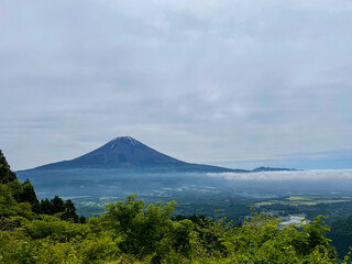 猪之頭から見た夏の富士山