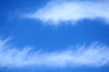 青空に浮かぶ雲