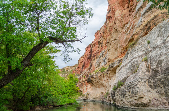 Ayres Natural Bridge Park in Wyoming