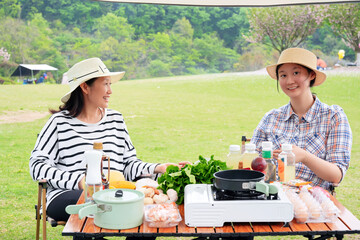 Outdoor Family Picnic with Portable Grill Experience