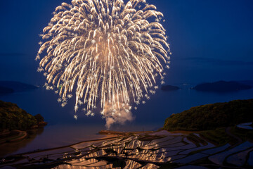 土谷棚田の花火