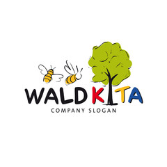 Waldkita Logo mit Bienen und Baum, Kinder erleben Natur
 - obrazy, fototapety, plakaty