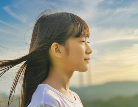 女性の横顔 Images – Browse 384 Stock Photos, Vectors, and Video