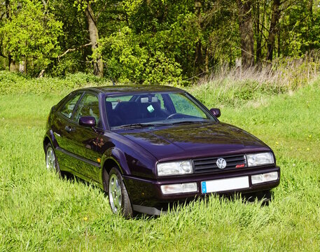 VW Corrado in dark burgundy