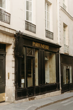 Vintage shop in Paris