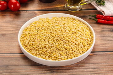 Dry raw wheat pasta - ptitim