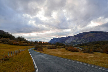 road to the mountains