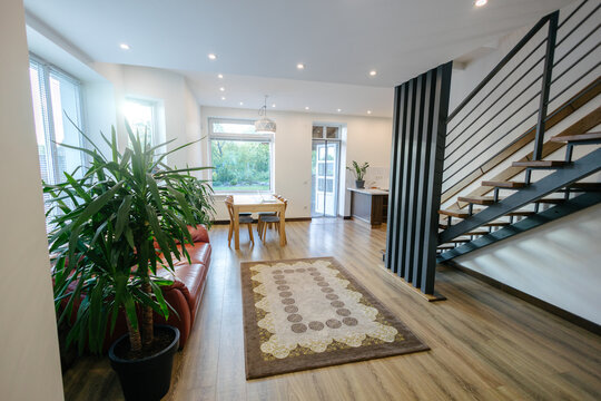 Modern real private home interior design image