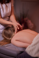 Obraz na płótnie Canvas Ayurveda Back Massage with aromatherapy essential oil