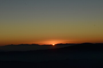 Obraz premium Sunrise on the hills