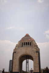 monumento a la revolución en paseo de la reforma en ciudad de México