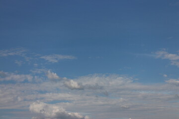 Obraz premium Blue sky and White cloud nature background.