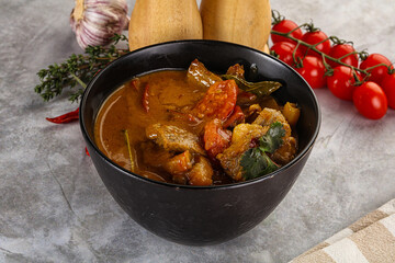 Yellow Thai curry with beef