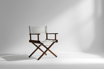 Image capturing Luna director chair's exquisite lines against a seamless white backdrop, emphasizing its beauty.