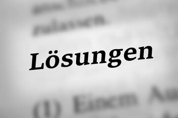 Lösungen - schwarzweiß Text - deutsches Wort