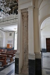 Maiori - Colonna inglobata in un pilastro della Chiesa di Santa Maria a Mare