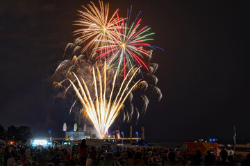 Canada Day fireworks at Spencer Smith Park, Burlington downtown, Ontario, Canada. - obrazy, fototapety, plakaty