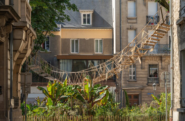 Fototapeta na wymiar Rope bridge in Reims