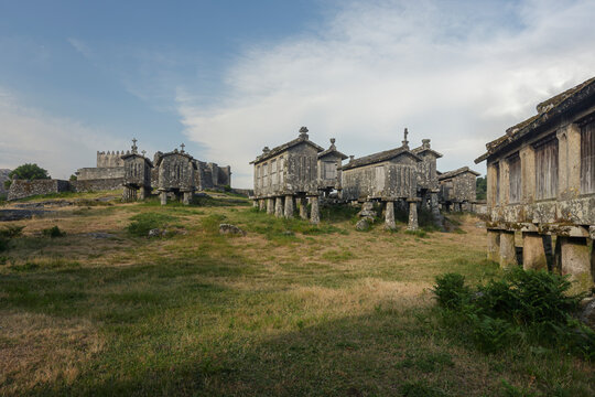 Old Lindoso espigueiros