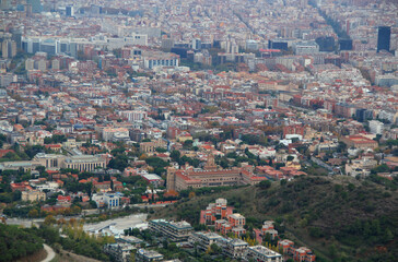 Obraz premium Panoramic aerial view of the Barcelona city in Spain