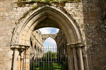 Fototapeta premium L'abbaye de Beauport près de Paimpol en Bretagne - France