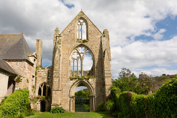 Fototapeta premium L'abbaye de Beauport près de Paimpol en Bretagne - France