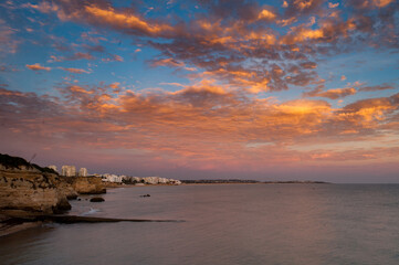 tramontorosso sul mare 