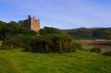 Moy Castle (built around 1450), Lochbuie, Isle of Mull, Scotland, UK