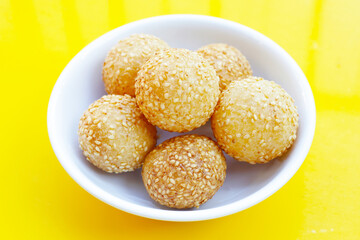 Thai snack, Fried mung bean stuffed balls
